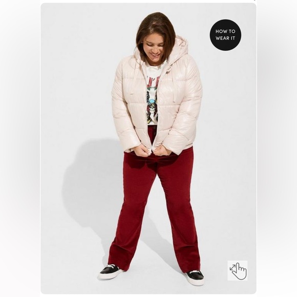 Torrid Cropped Hooded Puffer Champagne color Size 3X NWT - Picture 3 of 4